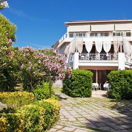 I Tre Leoni Affittacamere Civitavecchia Kültér fotó